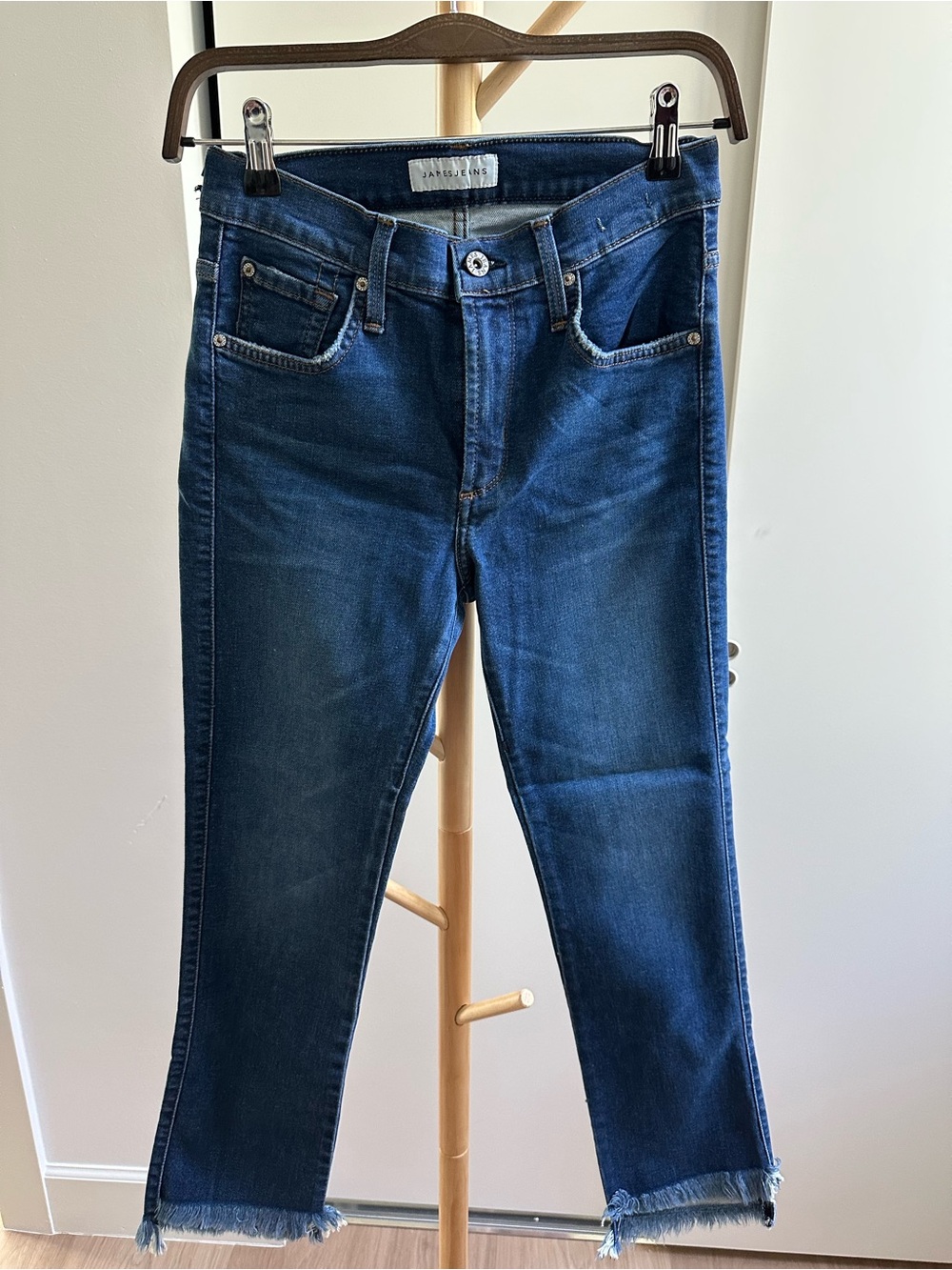 NWT James Jeans Hi-Lo Straight Victory High Rise Stepped Hem Jeans Size 26